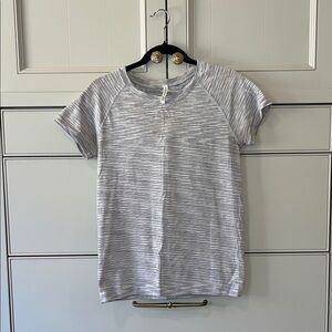 Athleta heather gray top size M